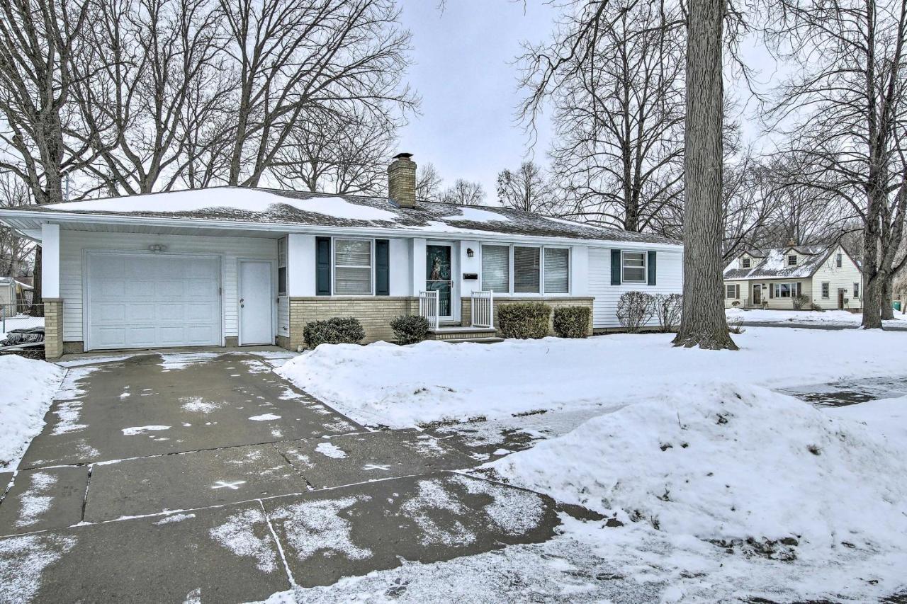 Green Bay Home 3 Blocks To Lambeau Field! Exterior photo